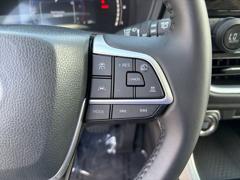 Used 2026 Toyota Grand Highlander AWD image 15