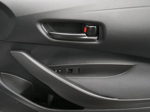 Used 2025 Toyota Corolla LE FWD image 27