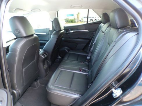 Used 2024 Buick Envision Preferred image 10