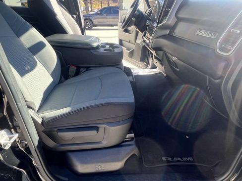 Used 2024 RAM 2500 Big Horn w/ Safety Group image 29