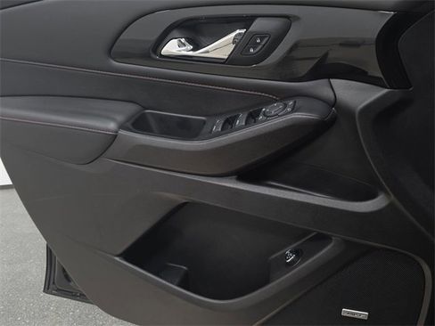 Used 2023 Chevrolet Traverse RS w/ LPO, Floor Liner Package image 27