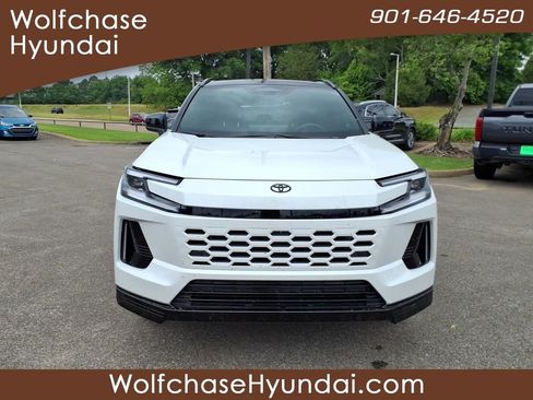 Used 2026 Toyota RAV4 XSE AWD/4WD image 8