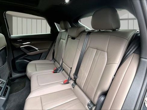 Used 2025 Audi Q5 Premium Plus w/ Premium Plus AWD/4WD image 22
