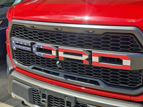 Used 2019 Ford F150 Raptor w/ Equipment Group 802A Luxury AWD/4WD image 4