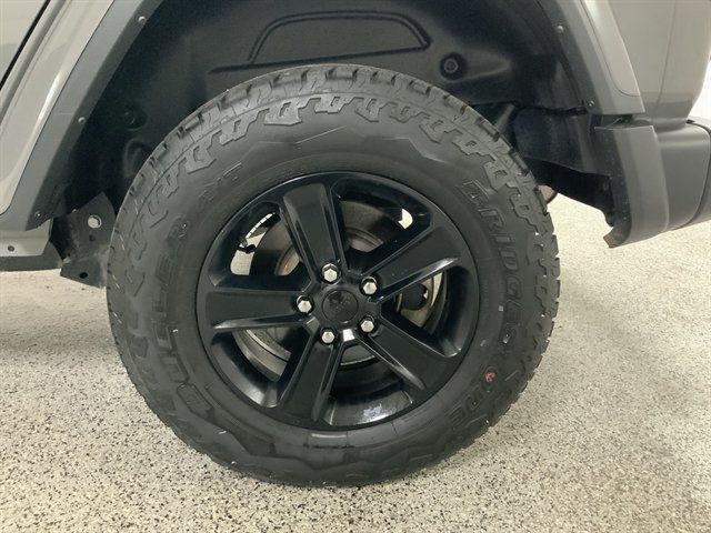Used 2023 Jeep Wrangler Unlimited Sahara AWD/4WD image 12