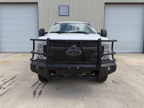 Used 2017 Ford F250 XL w/ Snow Plow Prep Package AWD/4WD image 2