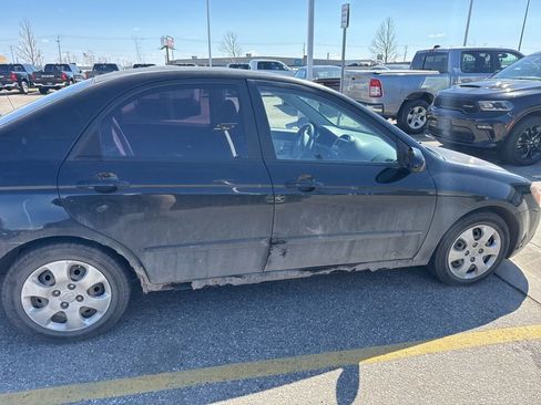Used 2009 Kia Spectra EX FWD image 8
