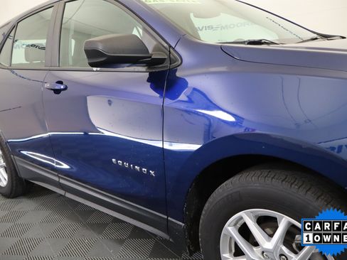Used 2022 Chevrolet Equinox LS image 4
