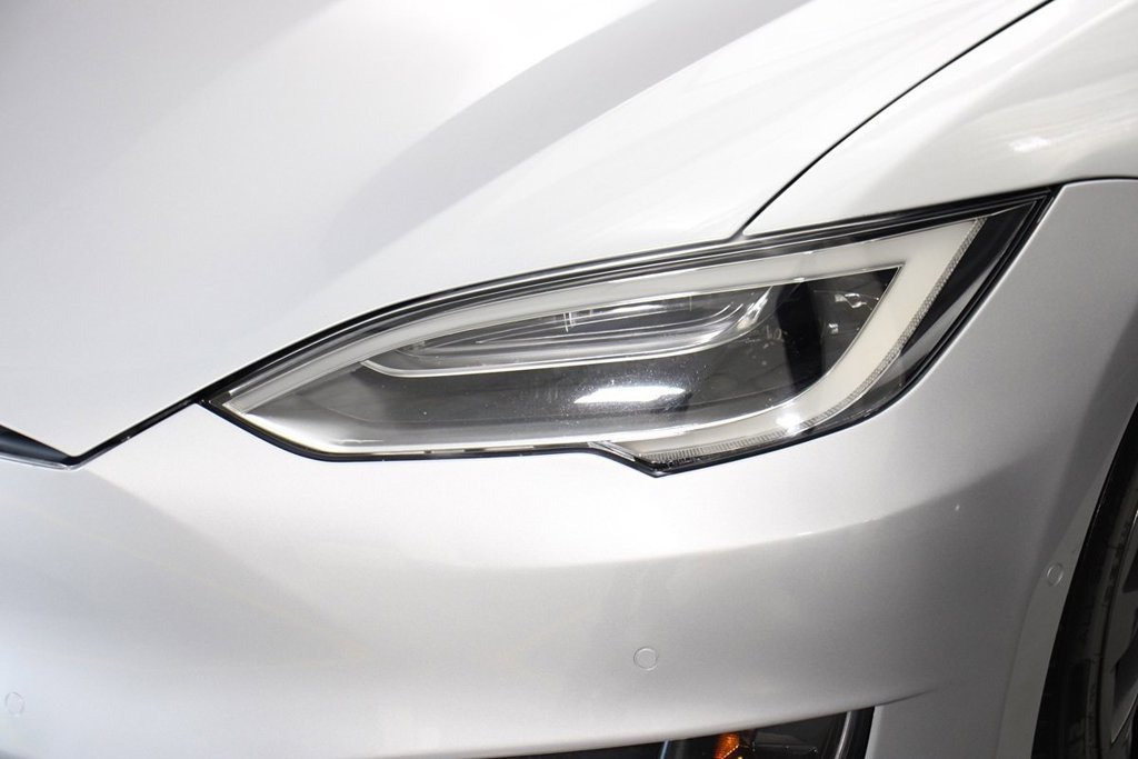 Used 2018 Tesla Model S AWD image 3