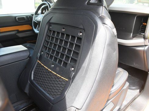 Used 2022 Ford Bronco Badlands w/ Sasquatch Package AWD/4WD image 27