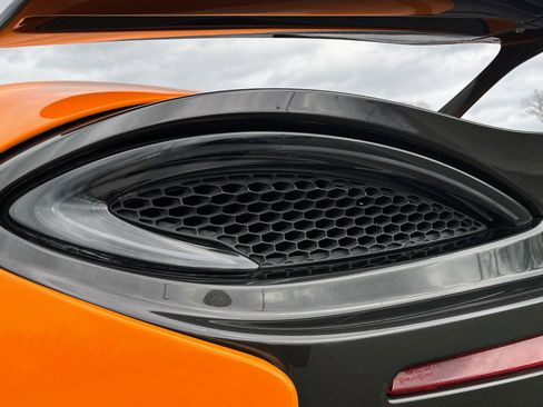 Used 2016 McLaren 570S Coupe image 28