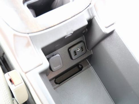 Used 2019 Buick LaCrosse Essence w/ Sights and Sounds Package image 24