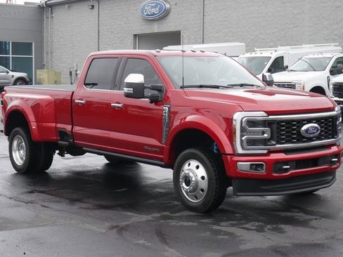 Used 2024 Ford F450 Platinum w/ FX4 Off-Road Package image 8