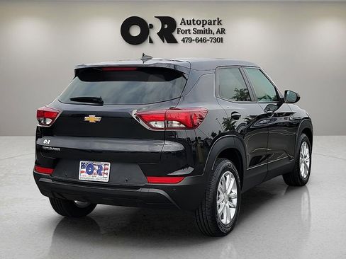 Used 2024 Chevrolet TrailBlazer LS w/ LS Convenience Package FWD image 5