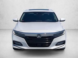 Used 2018 Honda Accord Touring video 2