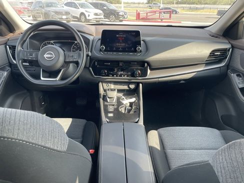 Certified 2023 Nissan Rogue SV image 14