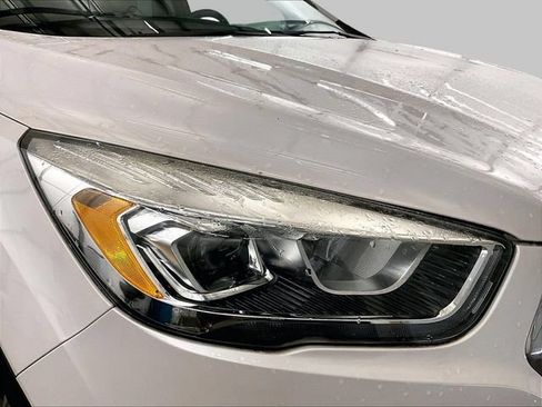Used 2017 Ford Escape Titanium AWD/4WD image 27