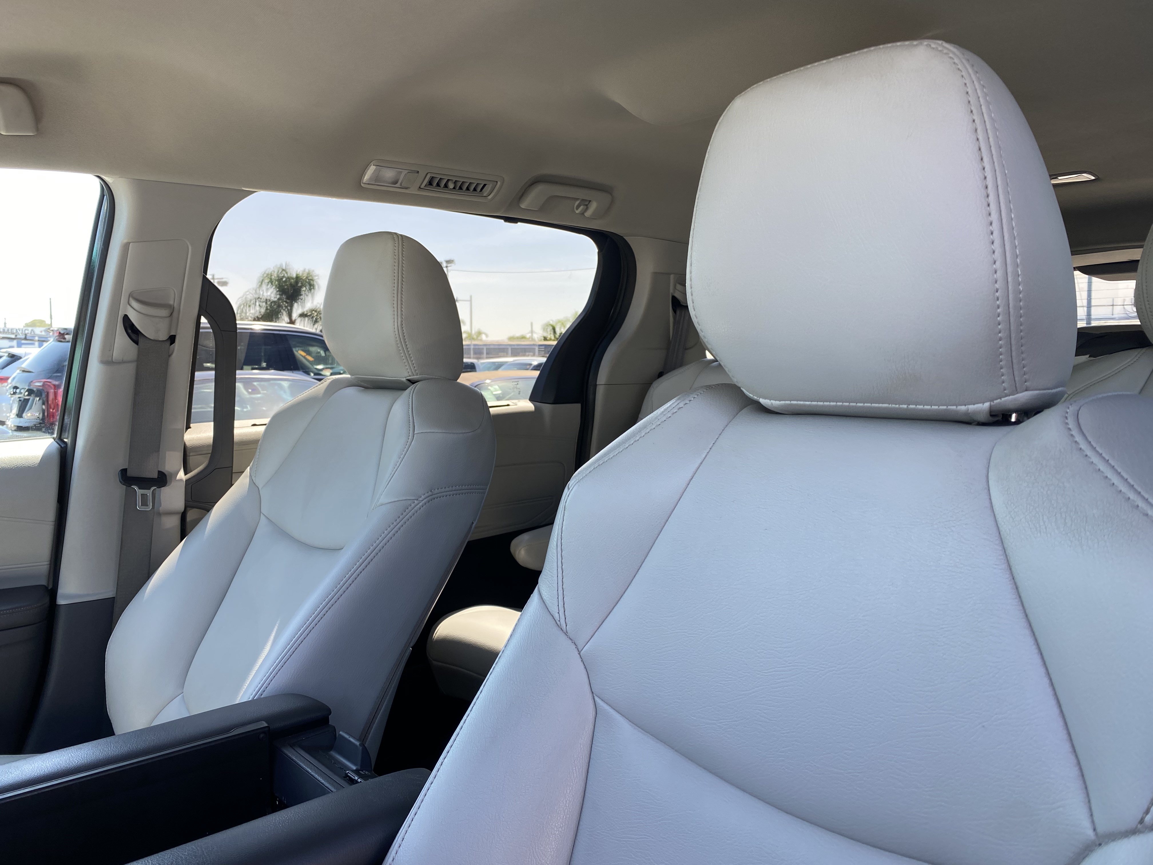 Used 2021 Toyota Sienna LE FWD image 18