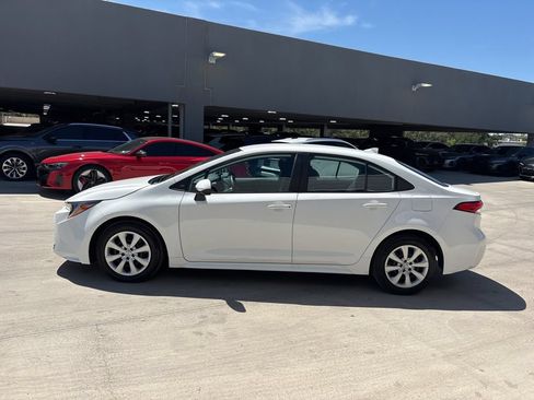 Used 2025 Toyota Corolla LE FWD image 8