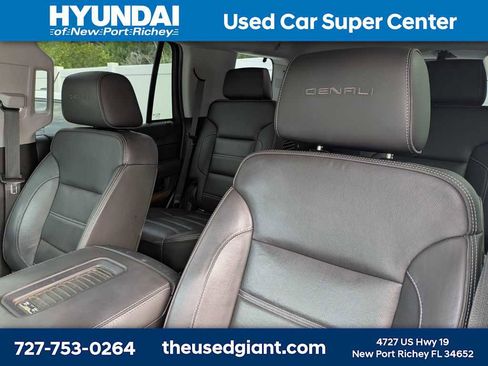 Used 2019 GMC Yukon Denali w/ Open Road Package RWD image 3