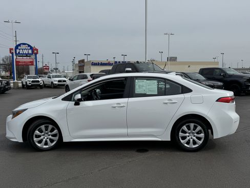 Used 2024 Toyota Corolla LE image 16
