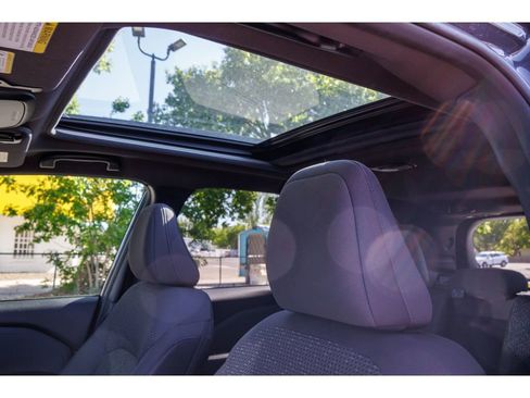 Certified 2025 Subaru Forester Premium AWD/4WD image 17