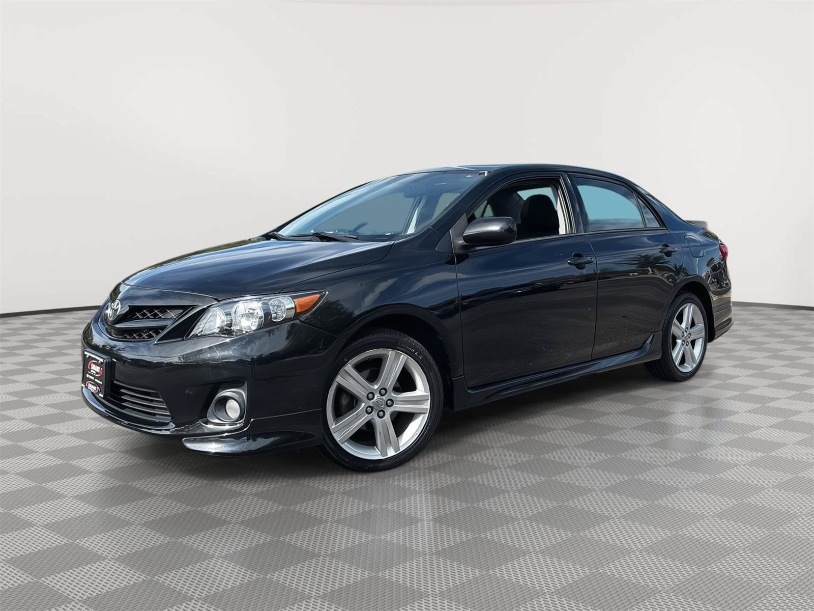 Used 2013 Toyota Corolla S w/ Premium Pkg FWD image 1