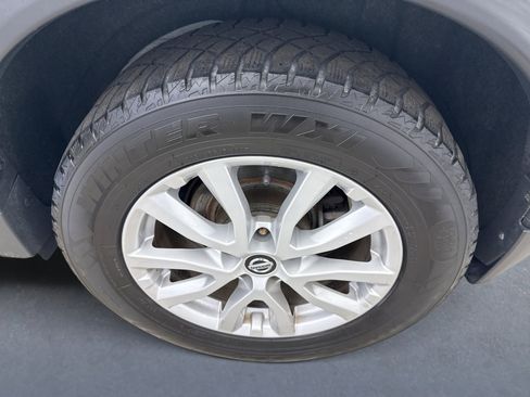 Used 2019 Nissan Rogue SV image 20