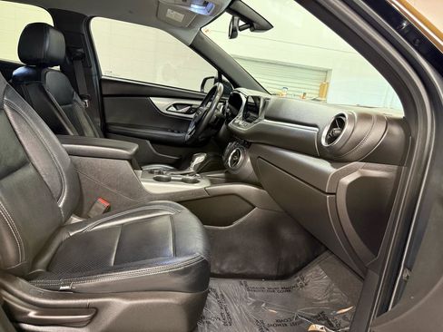 Used 2019 Chevrolet Blazer LT image 21