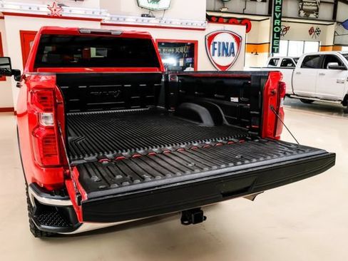 Used 2023 Chevrolet Silverado 2500 LT w/ Z71 Off-Road Package AWD/4WD image 49