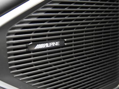 Used 2023 Jeep Wagoneer L Series II image 18