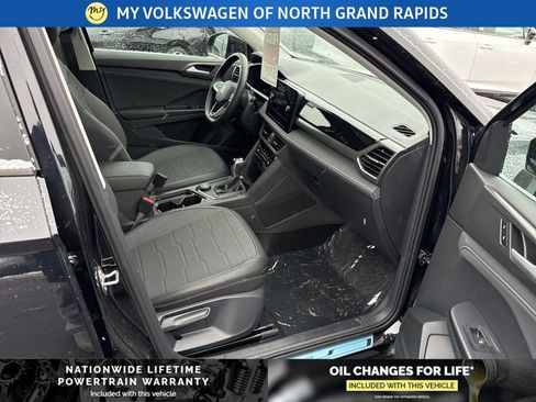 New 2026 Volkswagen Taos SE image 26