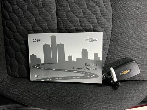 Certified 2019 Chevrolet Equinox LT AWD/4WD image 40