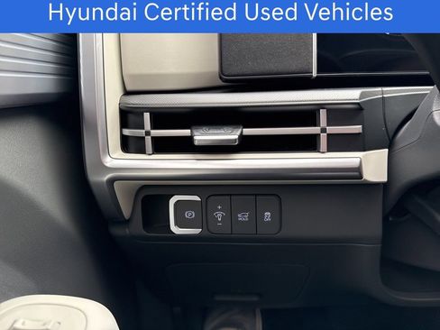 Used 2025 Hyundai Santa Fe SE image 33
