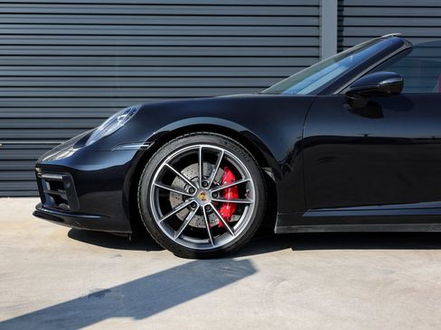 Certified 2021 Porsche 911 Targa 4S image 11