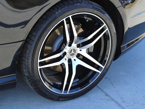 Used 2013 Mercedes-Benz SL 550 image 20