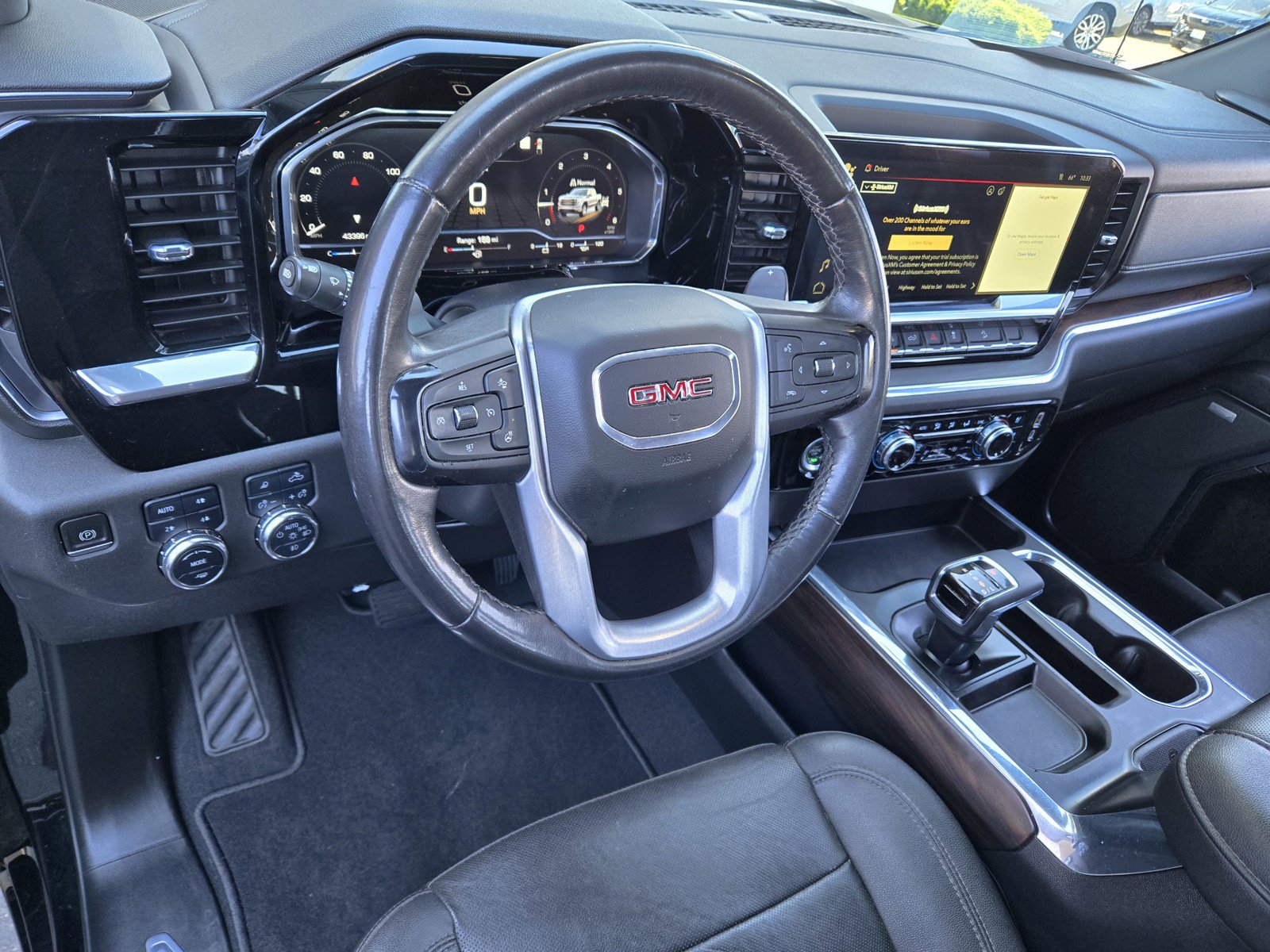 Used 2023 GMC Sierra 1500 SLT w/ SLT Premium Package AWD/4WD image 13