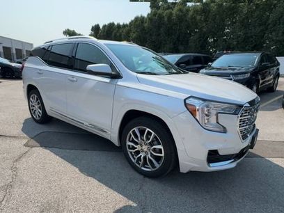 Used 2024 GMC Terrain Denali w/ Denali Premium Package