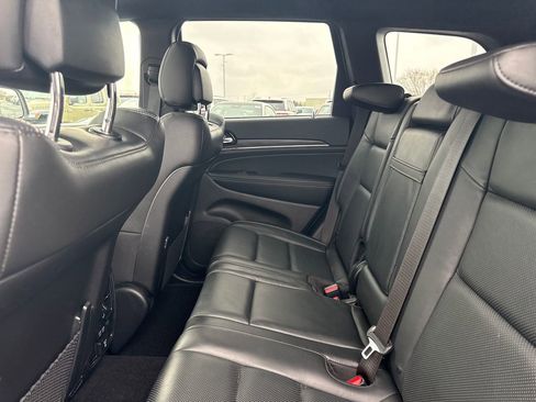 Used 2021 Jeep Grand Cherokee Limited image 15