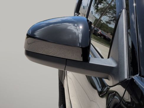 Used 2025 Toyota Tacoma TRD Sport RWD image 14