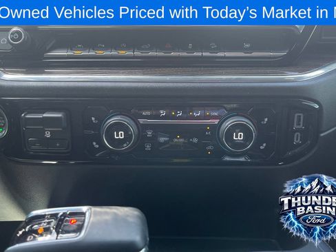 Used 2024 Chevrolet Silverado 1500 RST AWD/4WD image 16