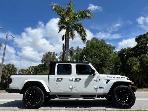 Used 2020 Jeep Gladiator Sport w/ Quick Order Package 24S image 6