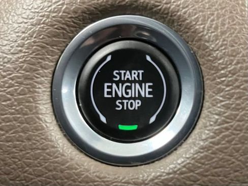 Used 2023 GMC Canyon Denali AWD/4WD image 36