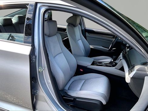 Used 2019 Honda Accord LX image 21