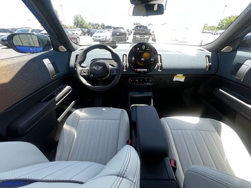 Certified 2025 MINI Cooper Countryman S image 12