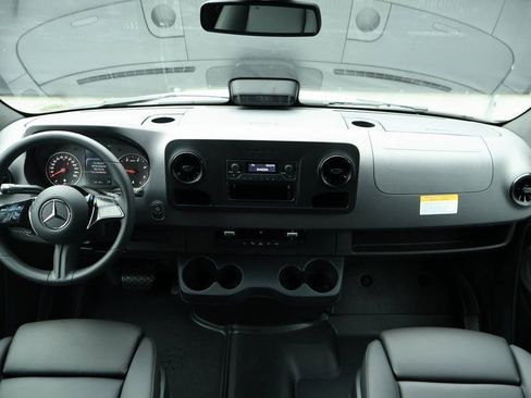 New 2026 Mercedes-Benz Sprinter 2500 image 4