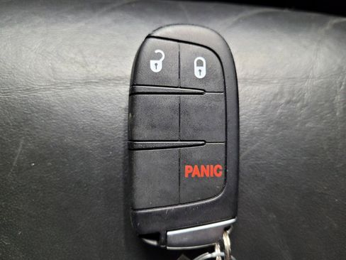 Used 2020 Dodge Journey Crossroad image 32