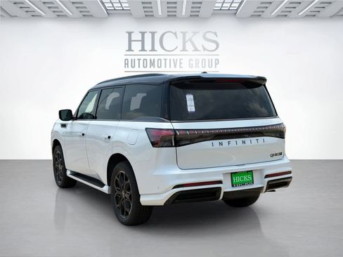 New 2026 INFINITI QX80 4WD image 7
