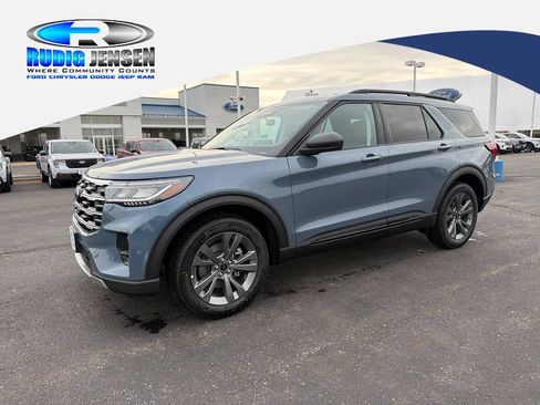 New 2026 Ford Explorer Active w/ Active Comfort Package AWD/4WD image 1