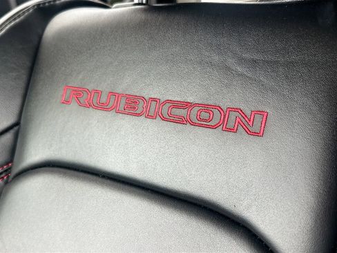 Used 2024 Jeep Wrangler Unlimited Rubicon w/ Safety Group AWD/4WD image 22